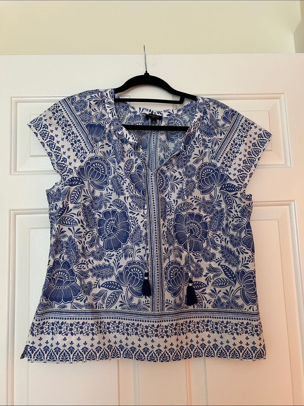 Talbots White and Blue Floral Tie-Neck Cap Sleeve Blouse